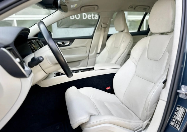 Volvo V60 cena 99900 przebieg: 167502, rok produkcji 2019 z Brzozów małe 631